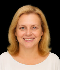laura angelone headshot