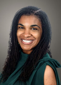denise hunter headshot